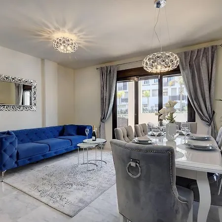 Stunning Modern Townhouse In Riviera Del Sol