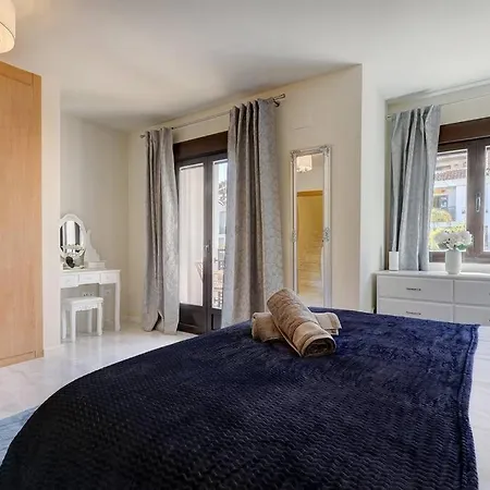Apartment Stunning Modern Townhouse In Riviera Del Sol Malaga