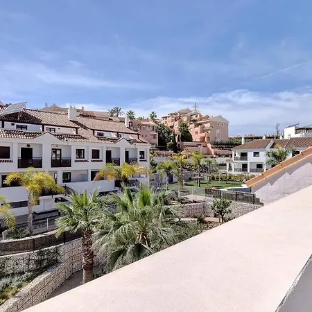 Apartment Stunning Modern Townhouse In Riviera Del Sol Malaga