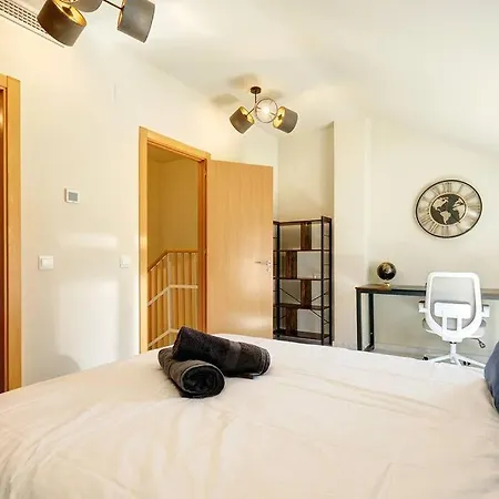 Apartment Stunning Modern Townhouse In Riviera Del Sol